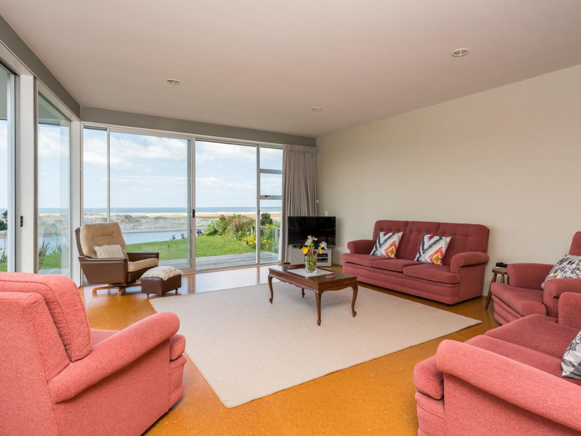 Roberts Retreat - Mangawhai Holiday Home المظهر الخارجي الصورة