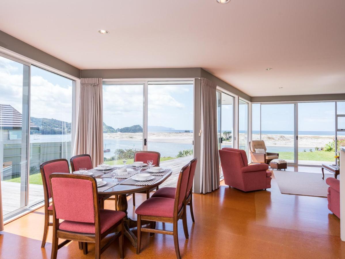 Roberts Retreat - Mangawhai Holiday Home المظهر الخارجي الصورة