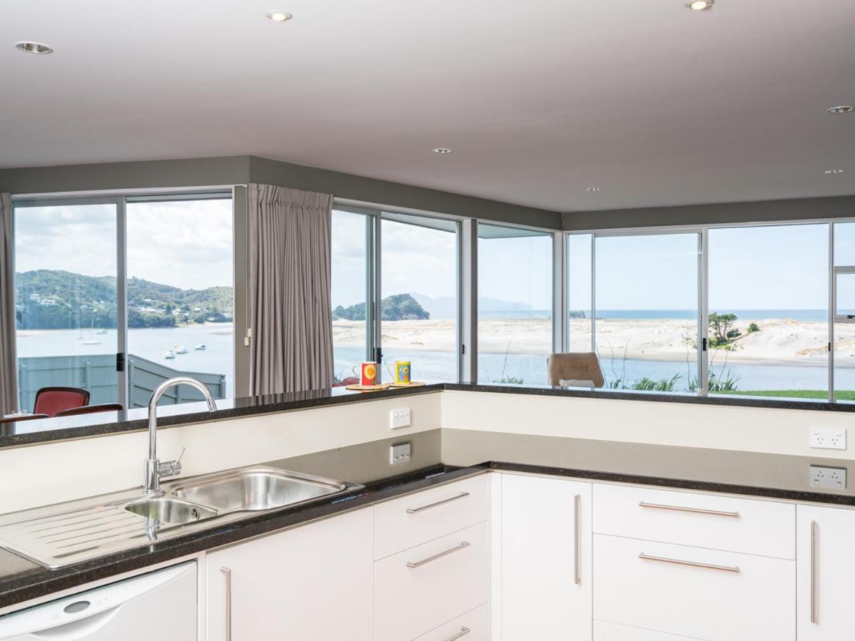 Roberts Retreat - Mangawhai Holiday Home المظهر الخارجي الصورة